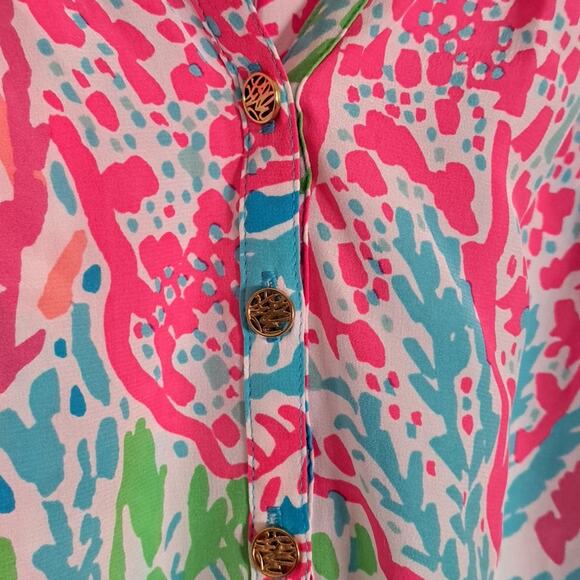 Lilly Pulitzer Elsa "Agua Let's Cha Cha" Holy Grail Silk Top - Picture 5 of 12
